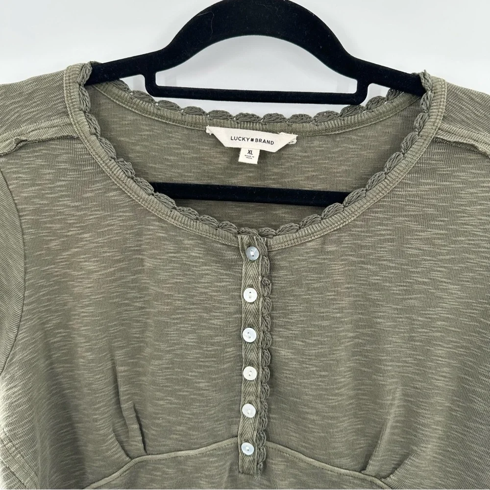 Lucky Brand Green Henley Short Sleeve Cotton T-Shirt with Crochet Trim Size XL - Picture 3 of 7